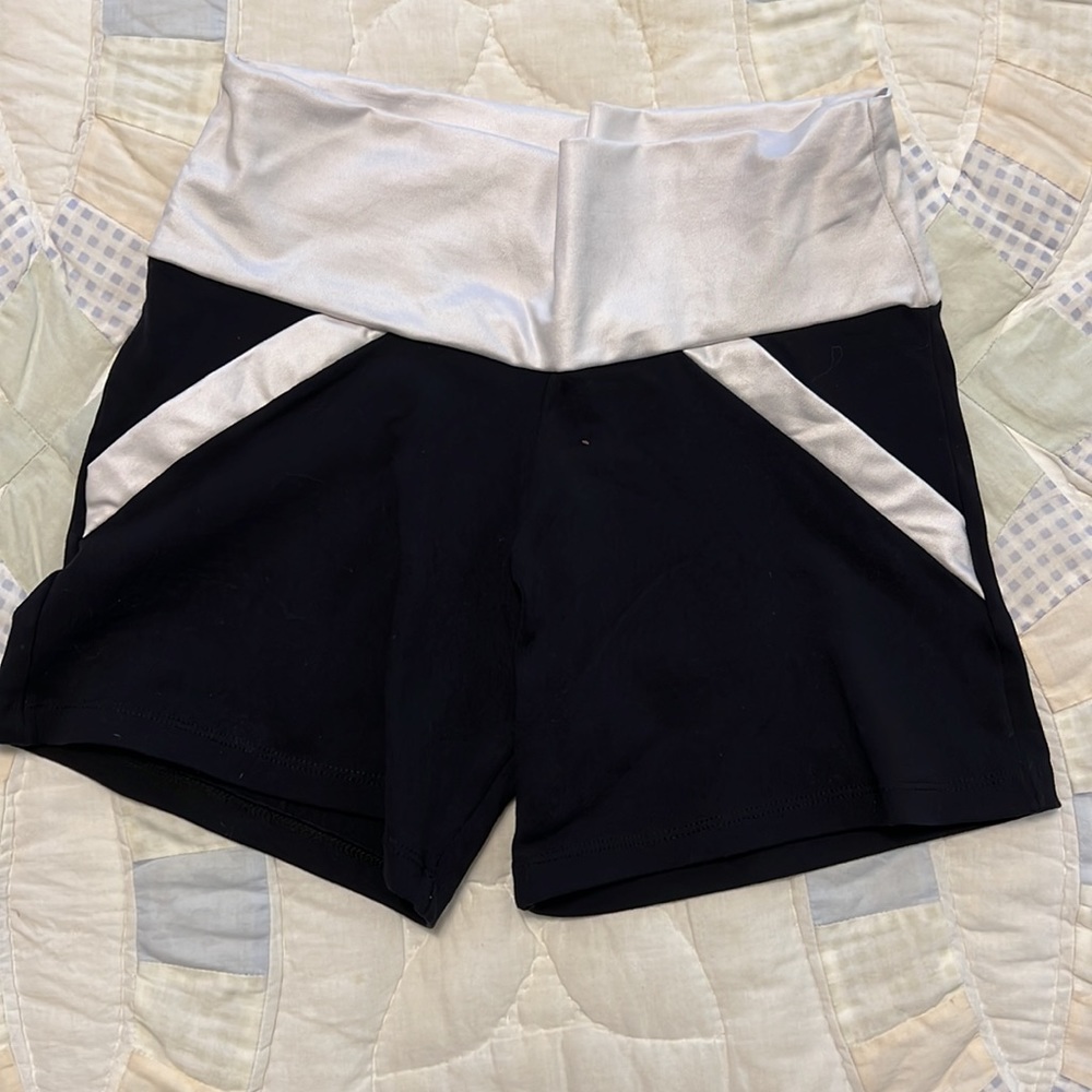 DE LUKA booty shorts